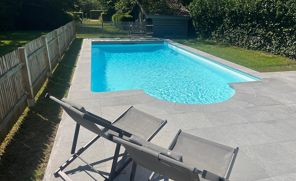 Renovatie zwembadliner in Hove