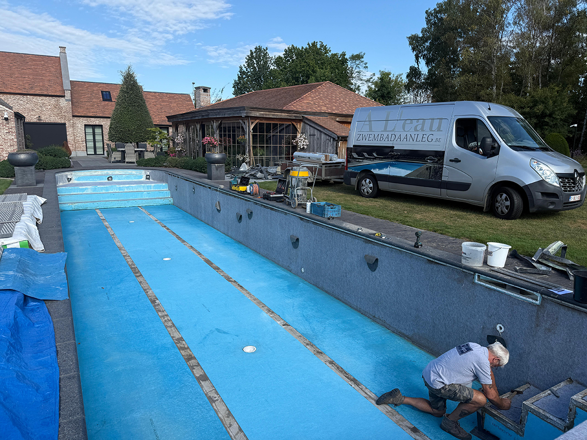 Renovatie zwembad 25 meter in Liezele
